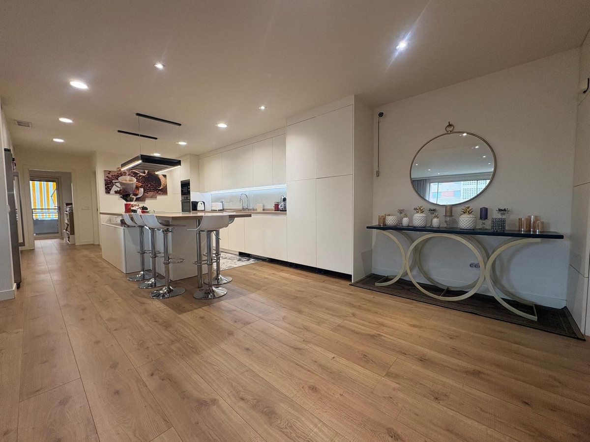 Te koop Middle Floor Apartment Costa Del Sol Marbella € 1.100.000,-