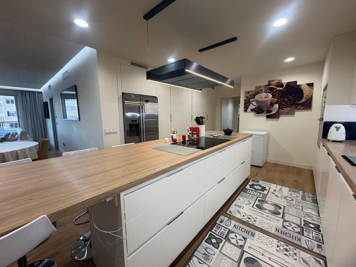 Te koop Middle Floor Apartment Costa Del Sol Marbella € 1.100.000,-