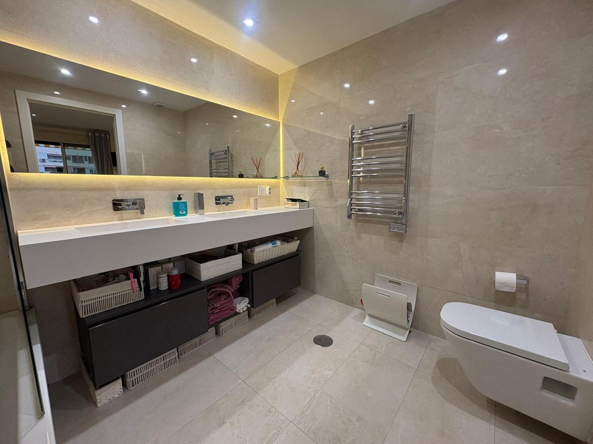 Te koop Middle Floor Apartment Costa Del Sol Marbella € 1.100.000,-