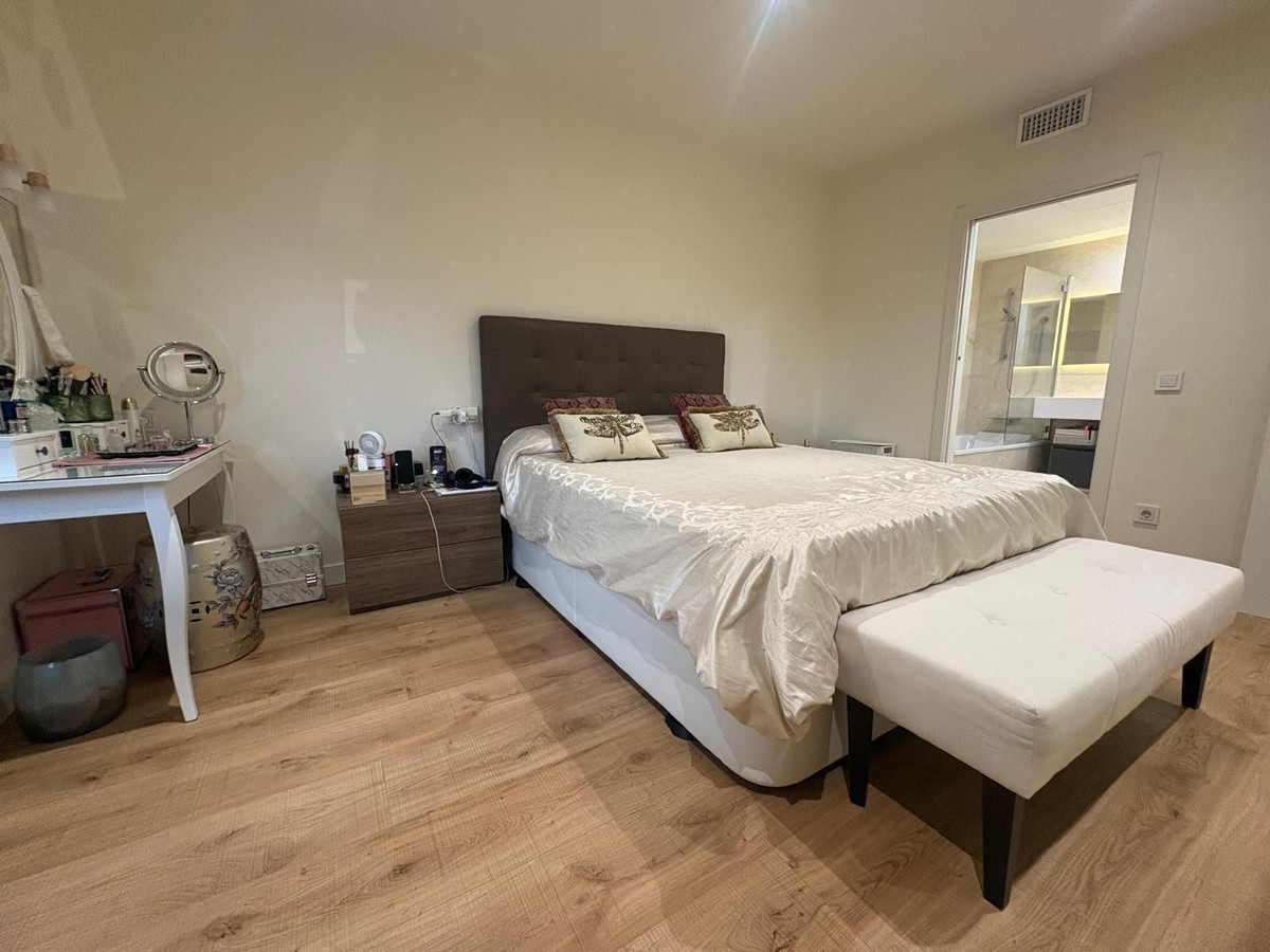 Te koop Middle Floor Apartment Costa Del Sol Marbella € 1.100.000,-