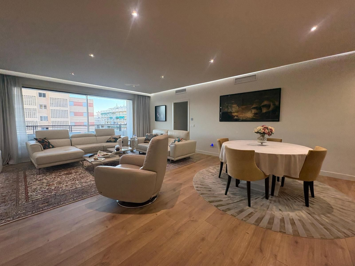 Te koop Middle Floor Apartment Costa Del Sol Marbella € 1.100.000,-