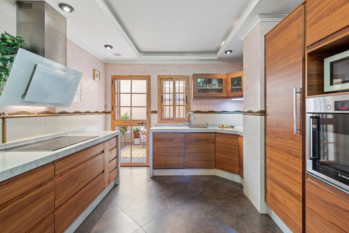 Te koop Vrijstaande Villa Costa Del Sol Las Lagunas € 375.000,-