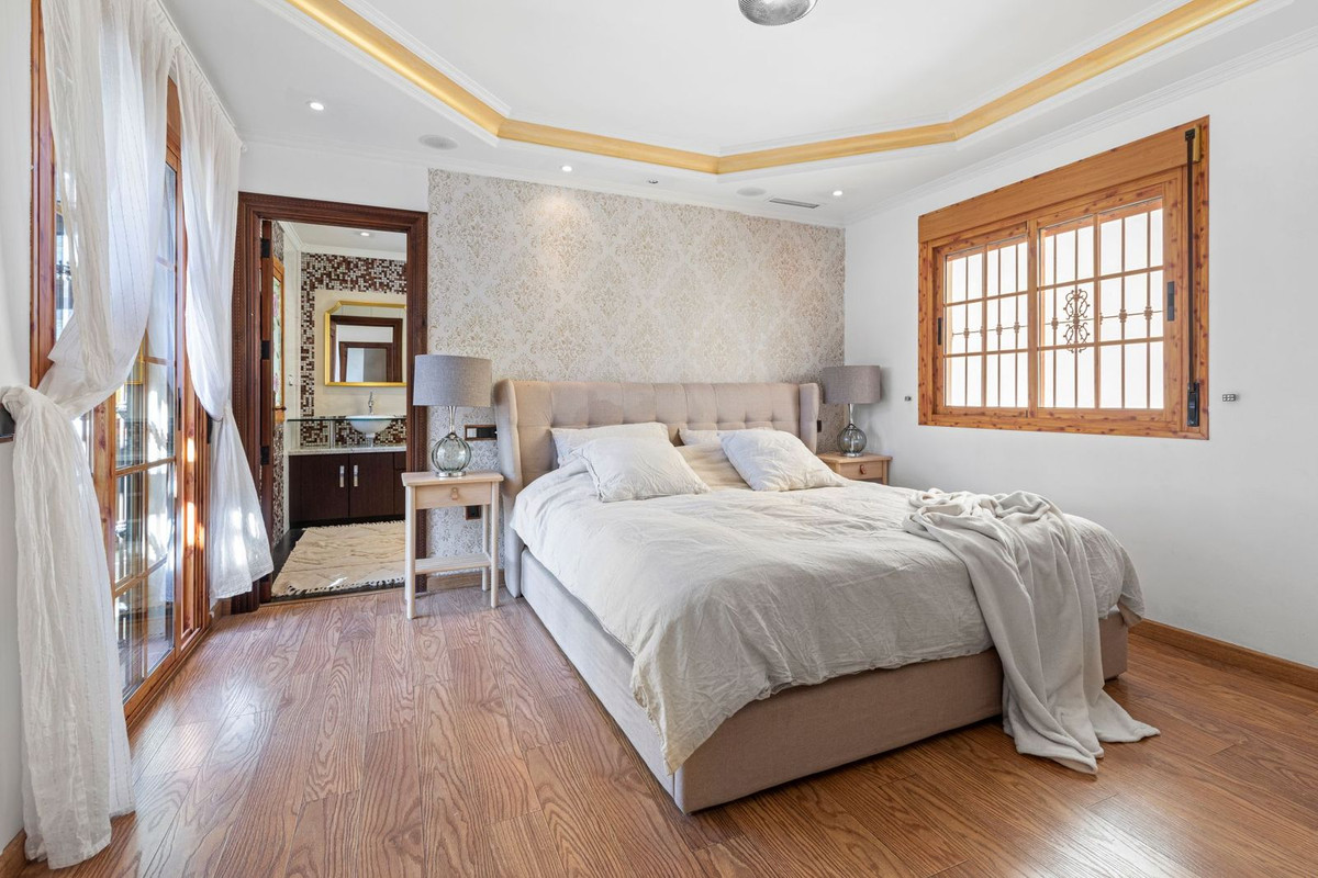 Te koop Vrijstaande Villa Costa Del Sol Las Lagunas € 375.000,-