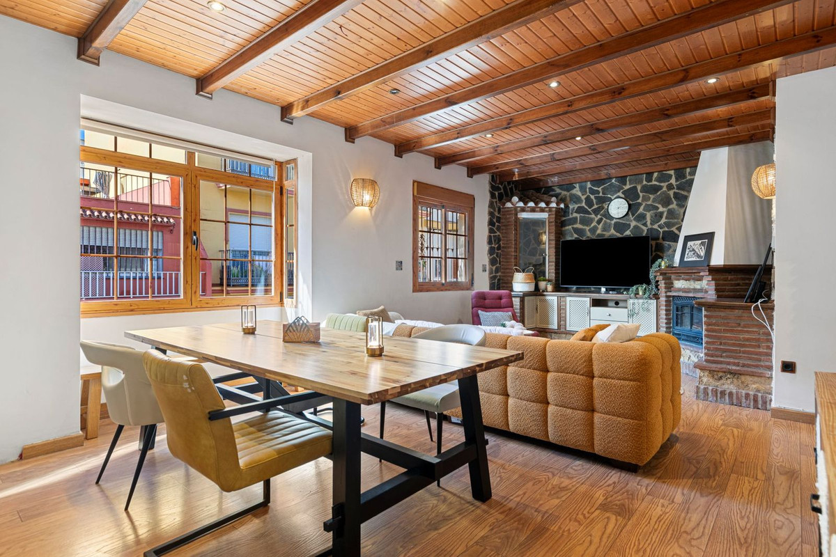 Te koop Vrijstaande Villa Costa Del Sol Las Lagunas € 375.000,-