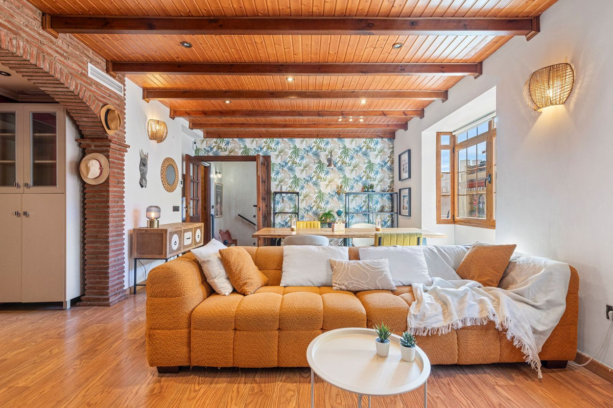 Te koop Vrijstaande Villa Costa Del Sol Las Lagunas € 375.000,-