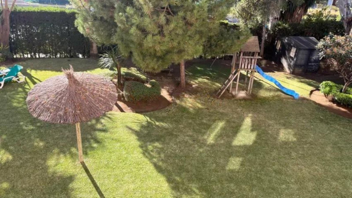 Te koop Middle Floor Apartment Costa Del Sol Nueva Andalucía € 505.000,-