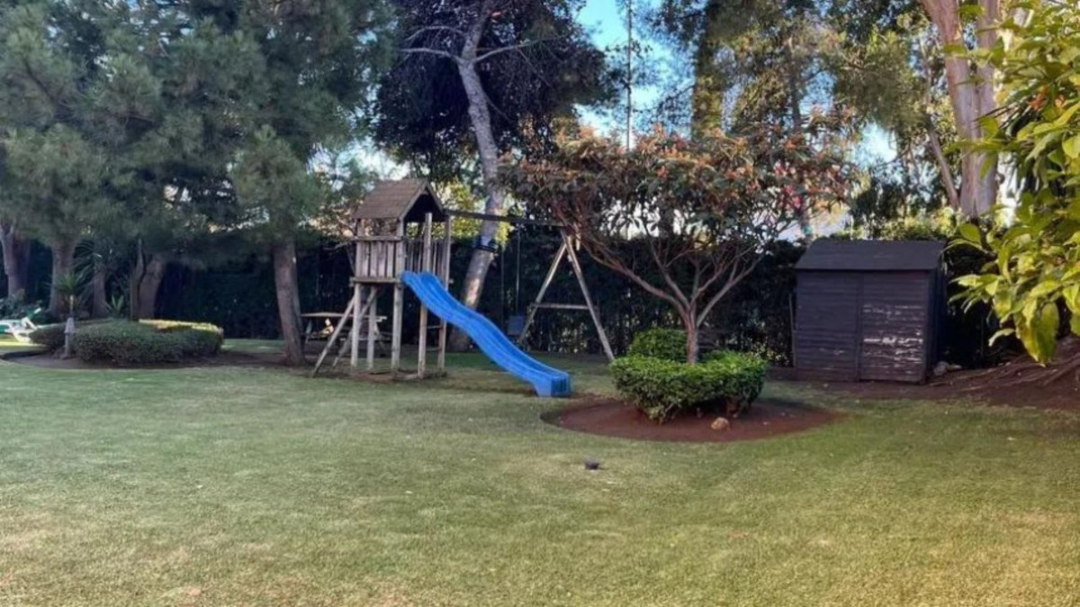 Te koop Middle Floor Apartment Costa Del Sol Nueva Andalucía € 505.000,-