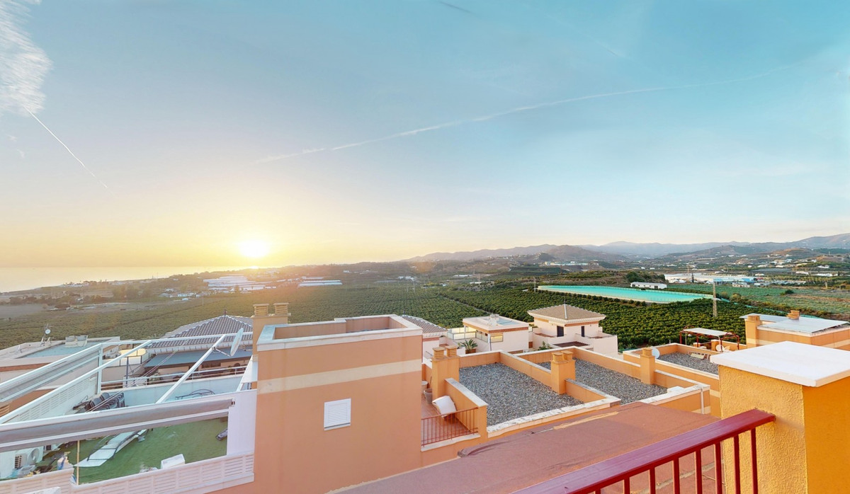 Te koop Half vrijstaand huis Costa Del Sol Vélez-málaga € 472.000,-