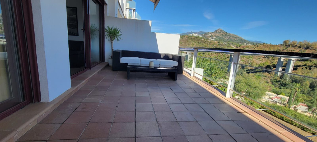 Te koop Middle Floor Apartment Costa Del Sol Estepona € 260.000,-