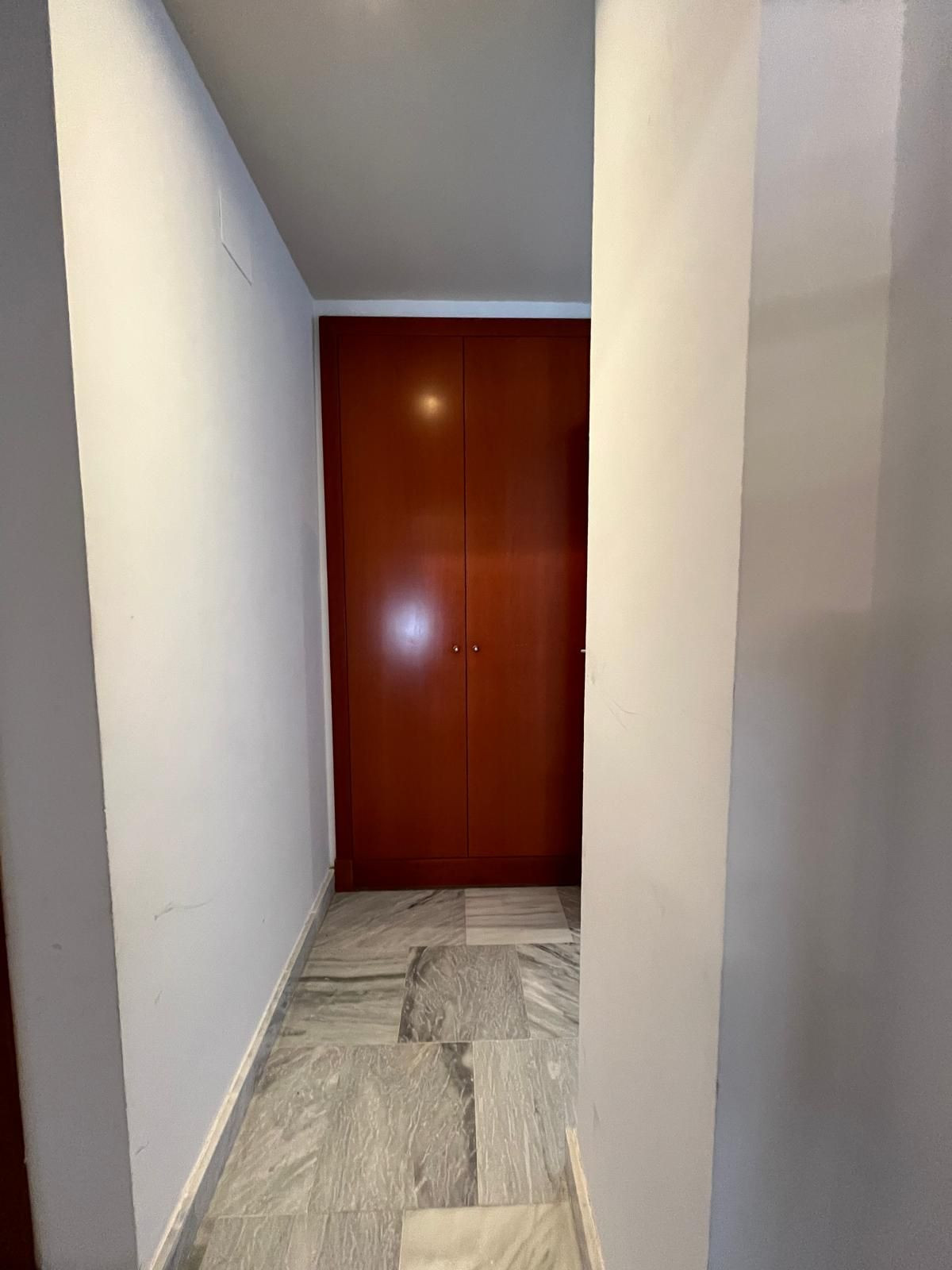 Te koop Middle Floor Apartment Costa Del Sol Estepona € 260.000,-