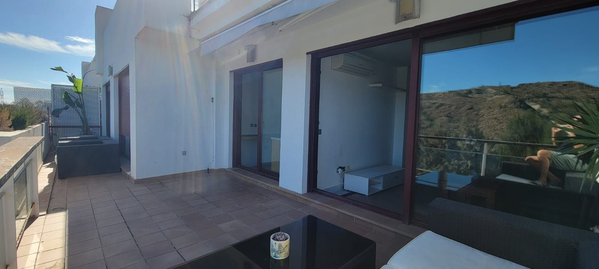 Te koop Middle Floor Apartment Costa Del Sol Estepona € 260.000,-