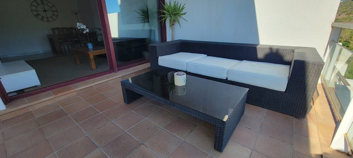 Te koop Middle Floor Apartment Costa Del Sol Estepona € 260.000,-