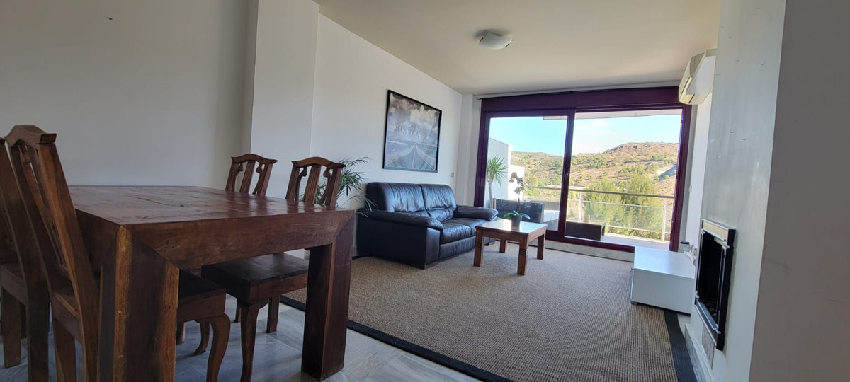 Te koop Middle Floor Apartment Costa Del Sol Estepona € 260.000,-