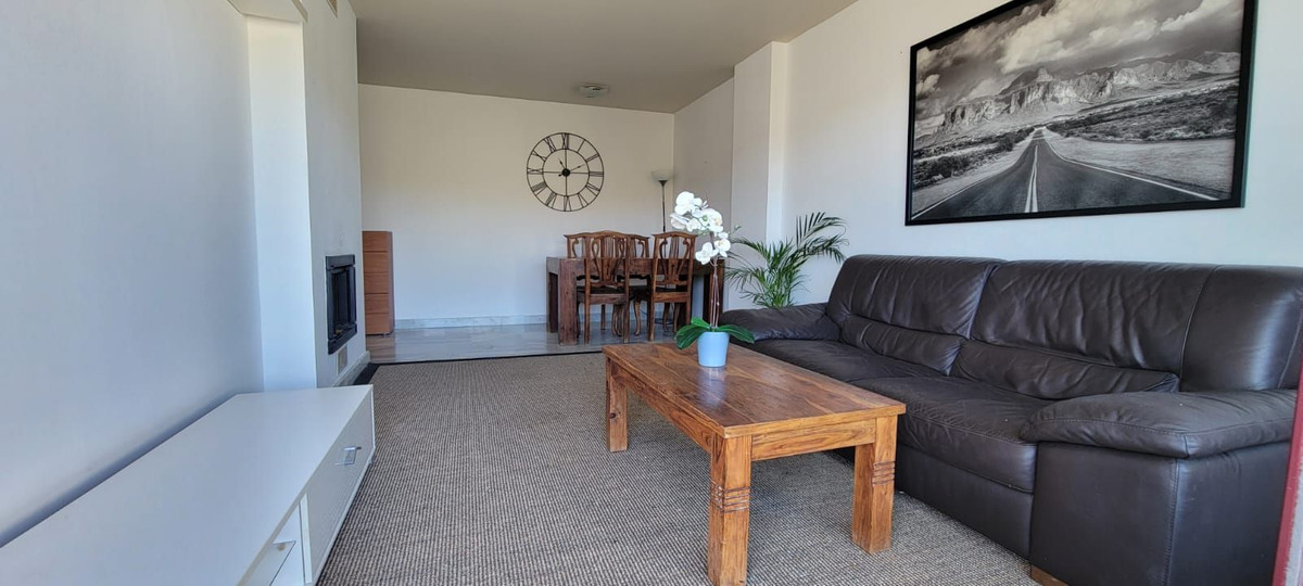 Te koop Middle Floor Apartment Costa Del Sol Estepona € 260.000,-