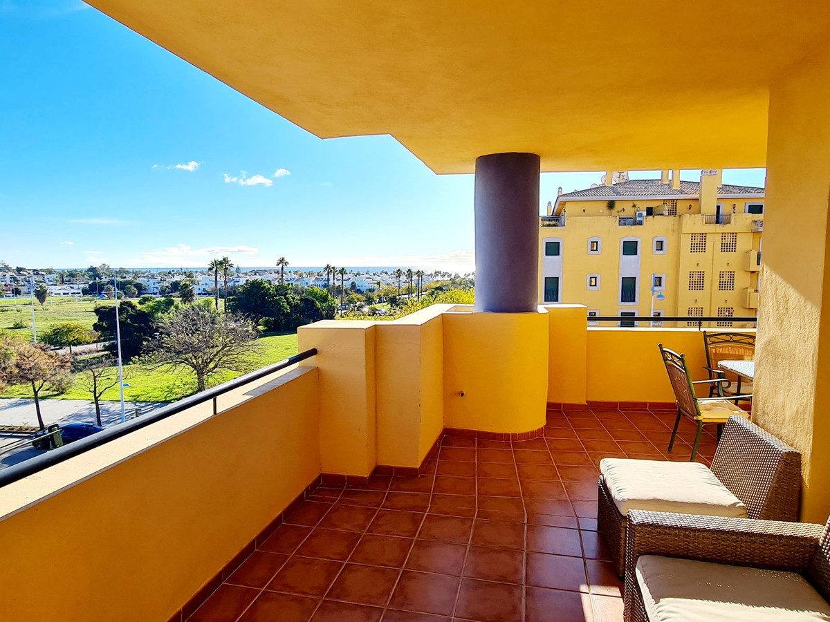 Te koop Middle Floor Apartment Costa Del Sol San Pedro De Alcántara € 595.000,-