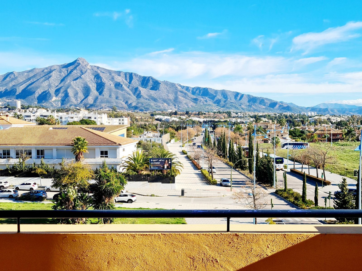 Te koop Middle Floor Apartment Costa Del Sol San Pedro De Alcántara € 595.000,-