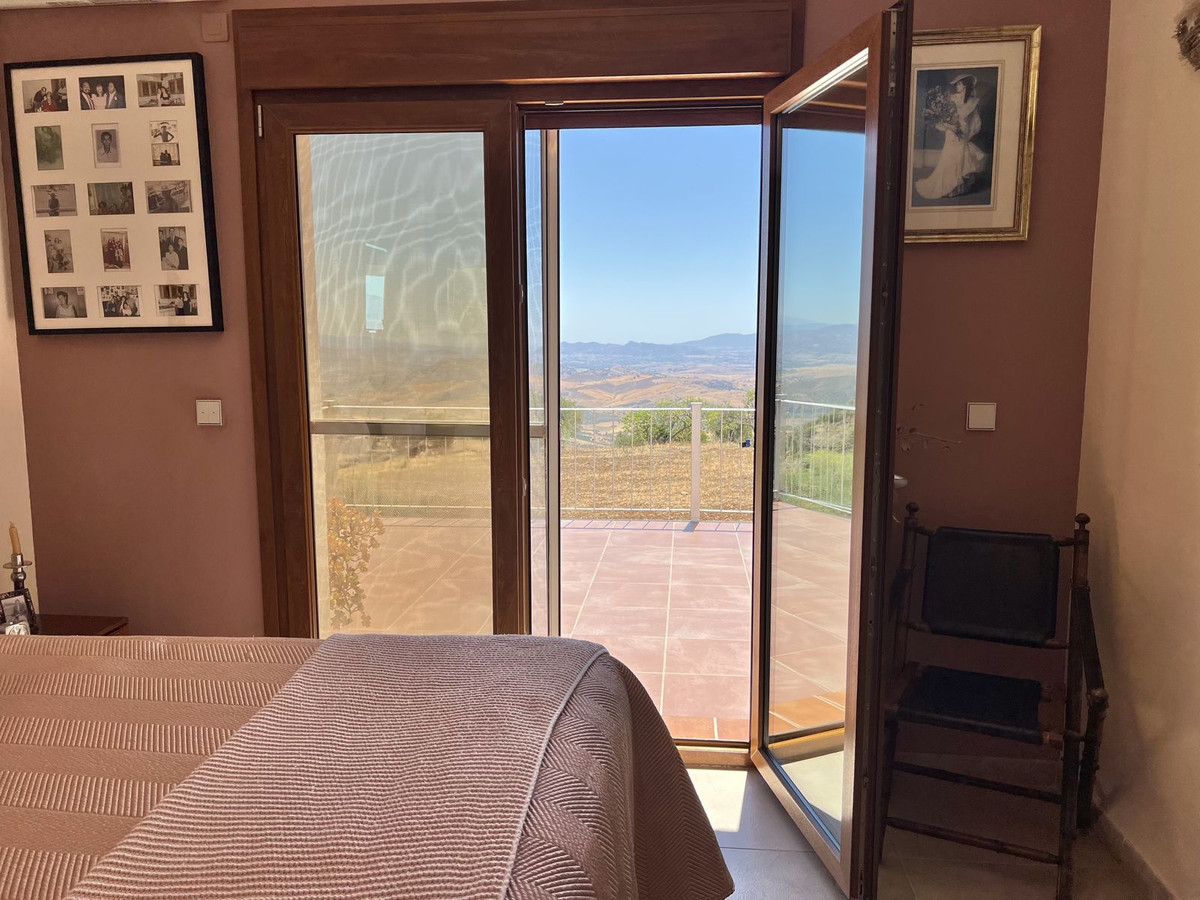 Te koop Finca - Cortijo Costa Del Sol Casarabonela € 575.000,-