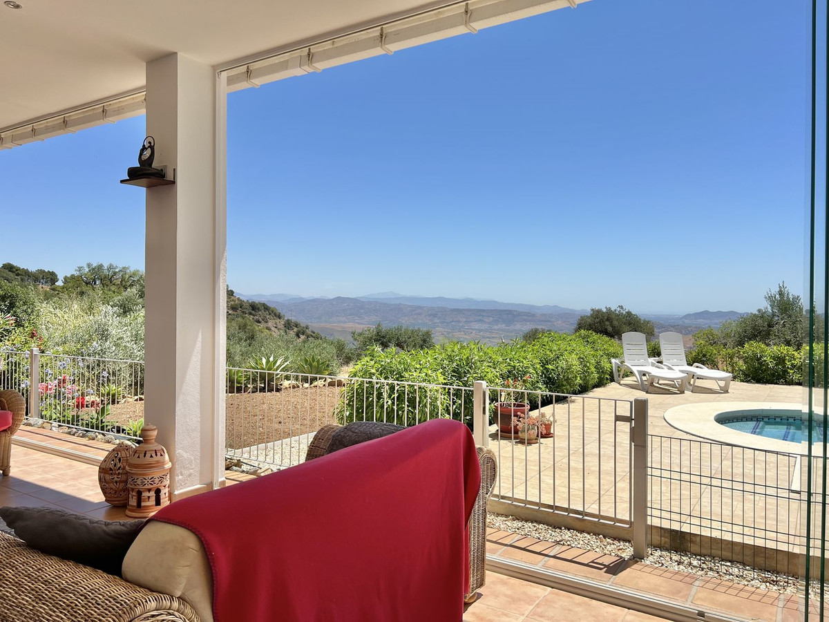 Te koop Finca - Cortijo Costa Del Sol Casarabonela € 575.000,-