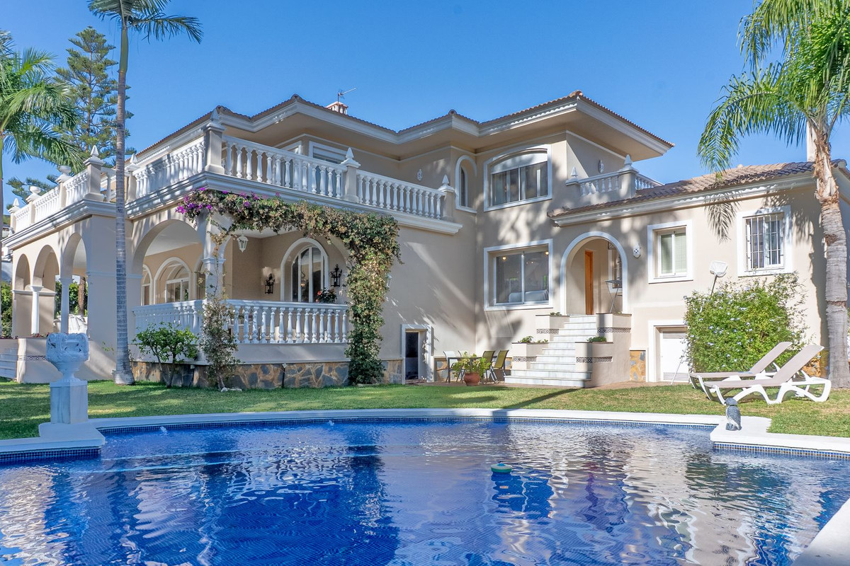 Te koop Vrijstaande Villa Costa Del Sol New Golden Mile € 4.200.000,-