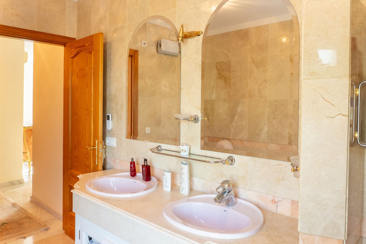 Te koop Vrijstaande Villa Costa Del Sol New Golden Mile € 4.200.000,-