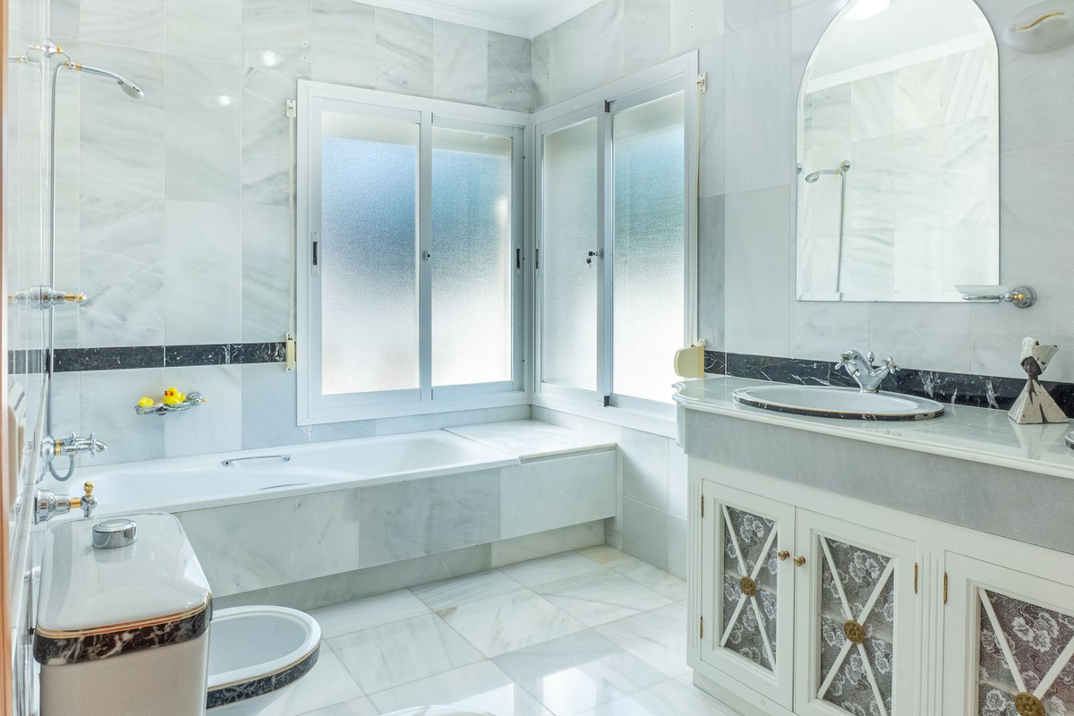 Te koop Vrijstaande Villa Costa Del Sol New Golden Mile € 4.200.000,-