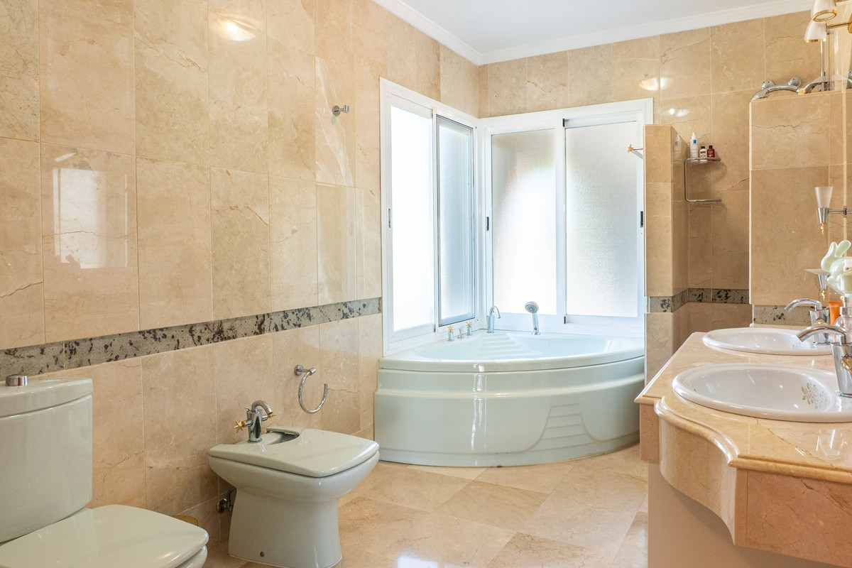 Te koop Vrijstaande Villa Costa Del Sol New Golden Mile € 4.200.000,-