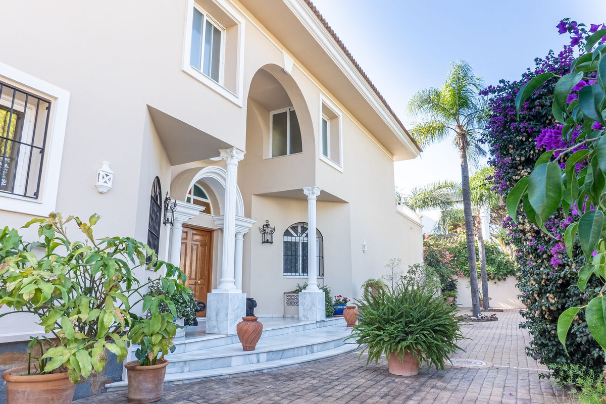 Te koop Vrijstaande Villa Costa Del Sol New Golden Mile € 4.200.000,-