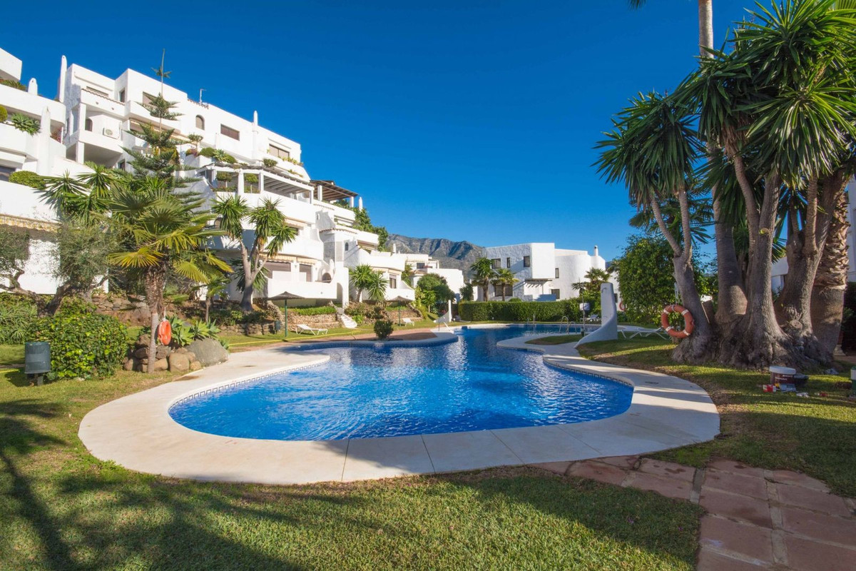 Te koop Middle Floor Apartment Costa Del Sol The Golden Mile € 620.000,-