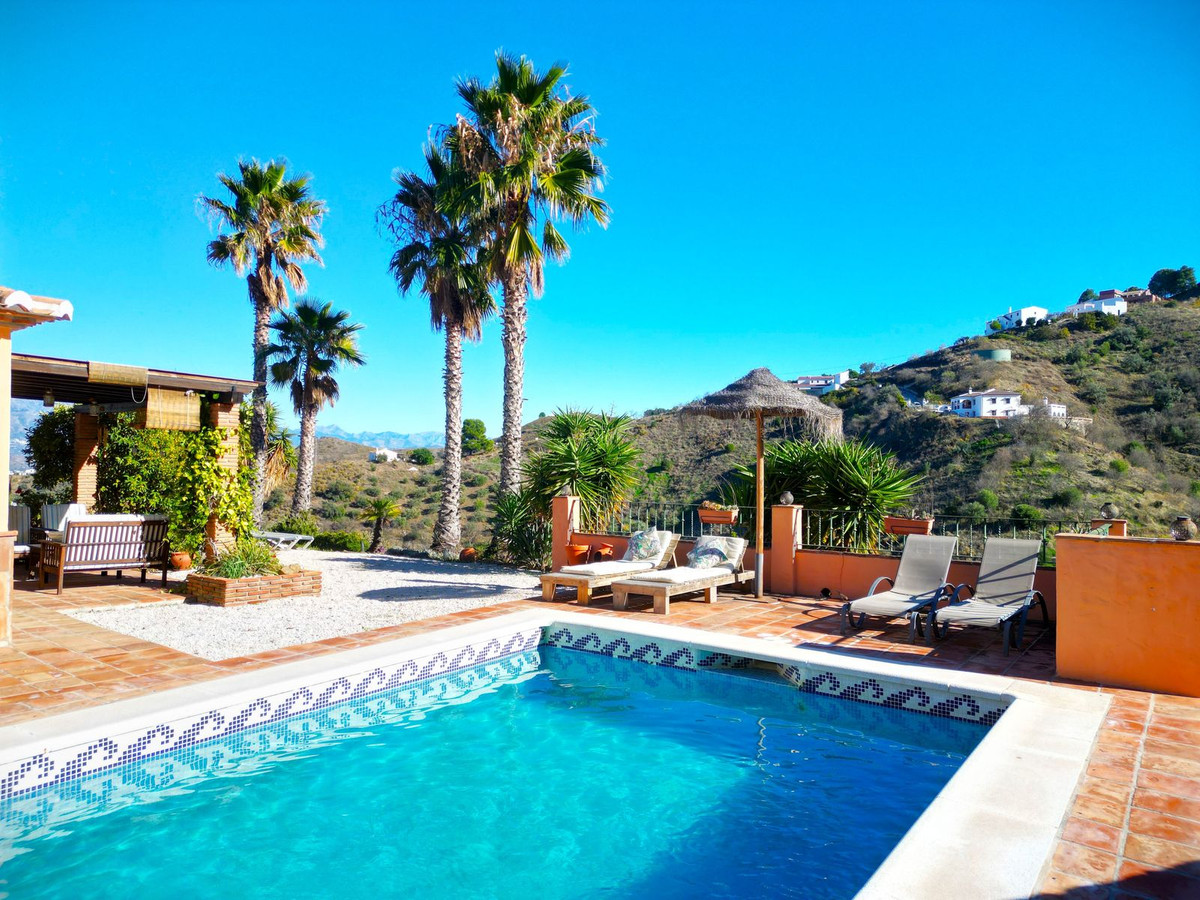 Te koop Vrijstaande Villa Costa Del Sol El Borge € 345.000,-