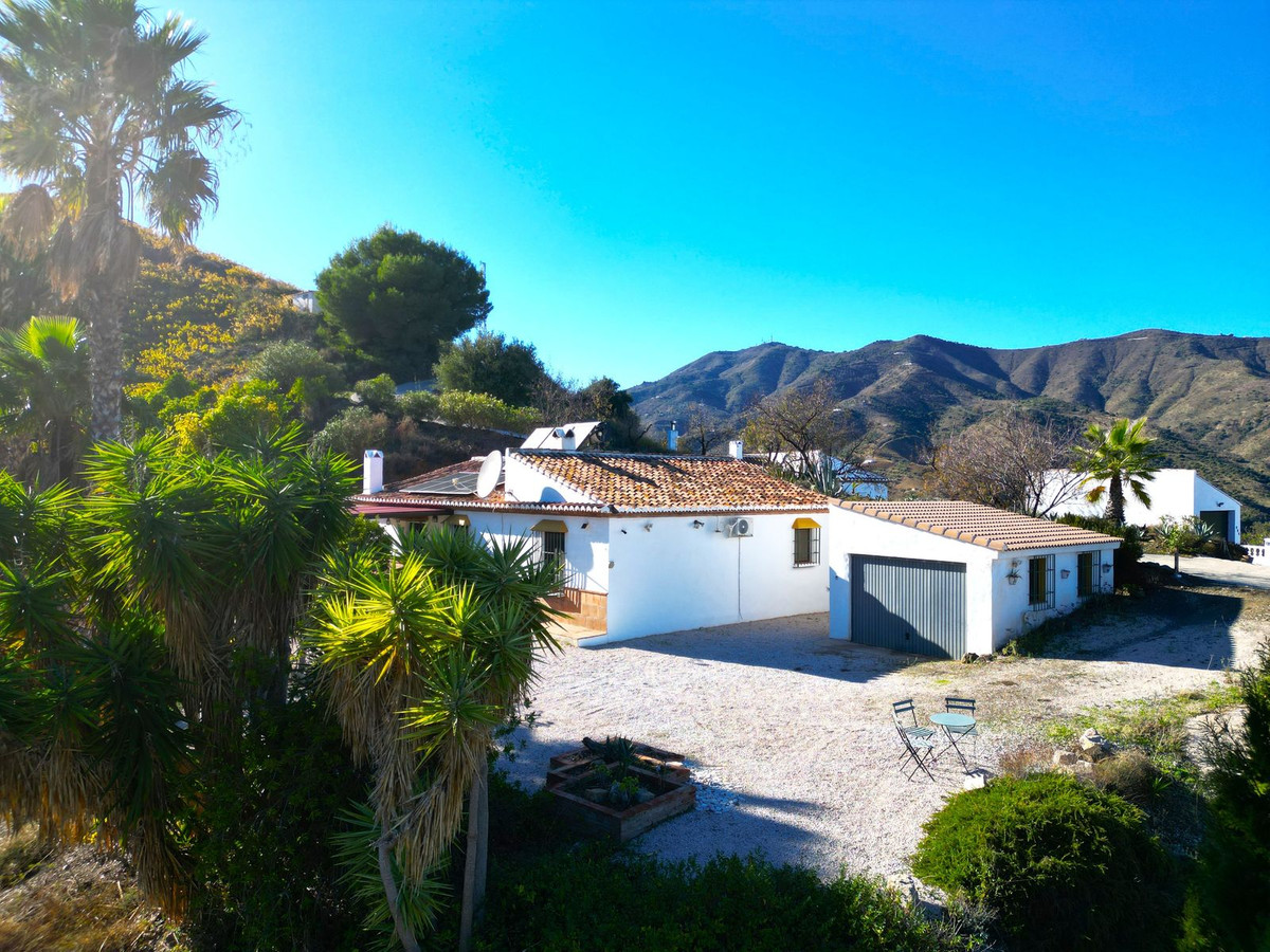 Te koop Vrijstaande Villa Costa Del Sol El Borge € 345.000,-