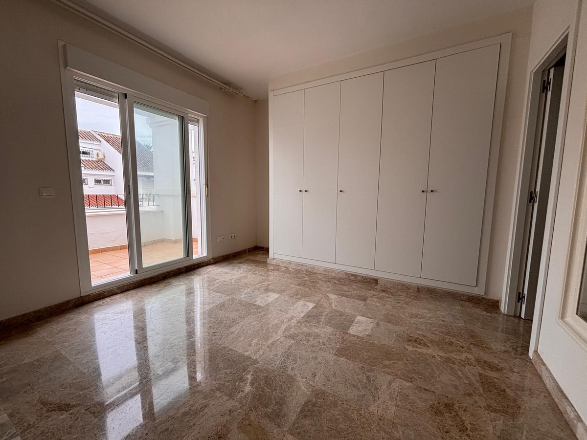 Te koop Herenhuis Costa Del Sol Nueva Andalucía € 595.000,-