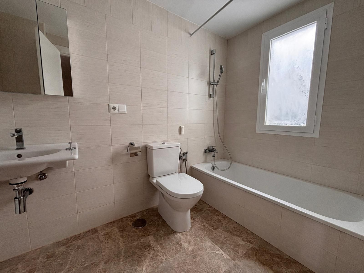 Te koop Herenhuis Costa Del Sol Nueva Andalucía € 595.000,-