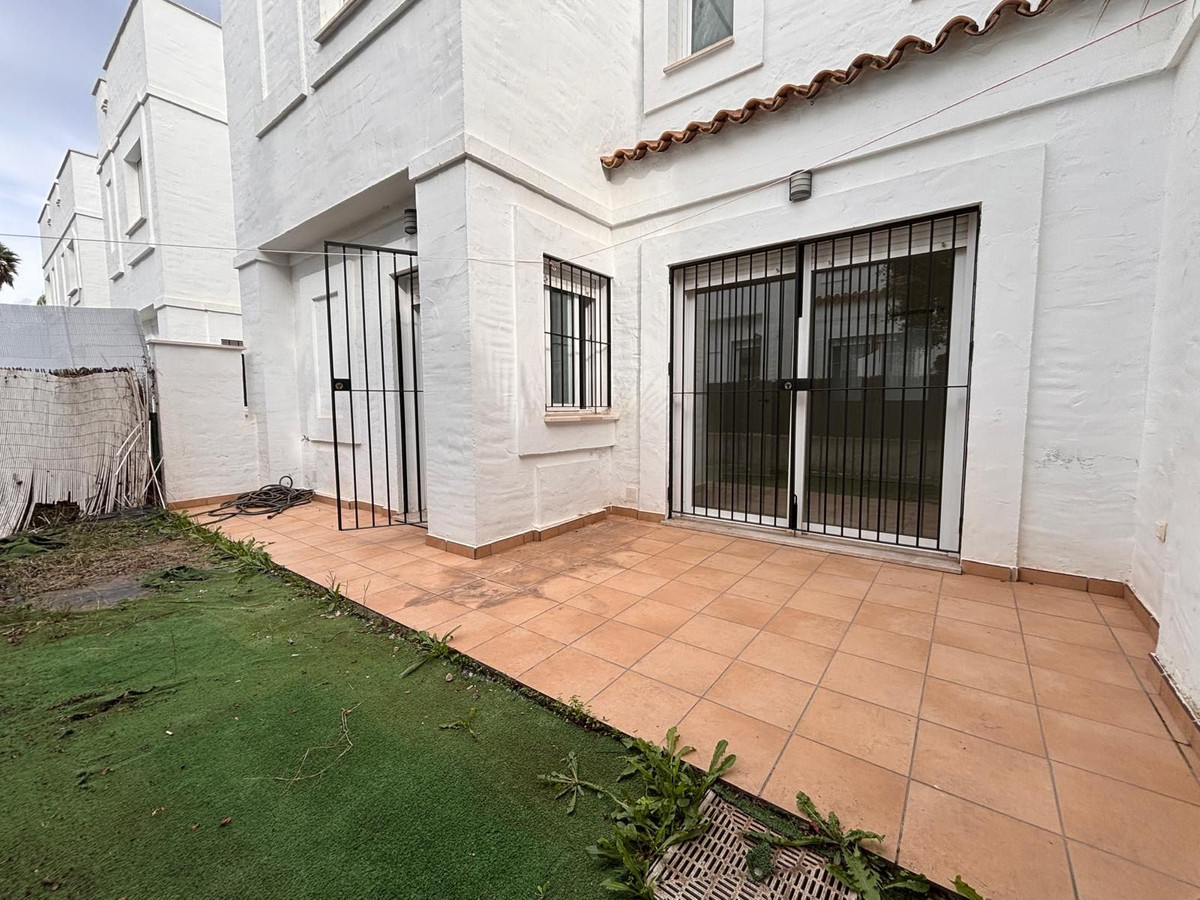 Te koop Herenhuis Costa Del Sol Nueva Andalucía € 595.000,-