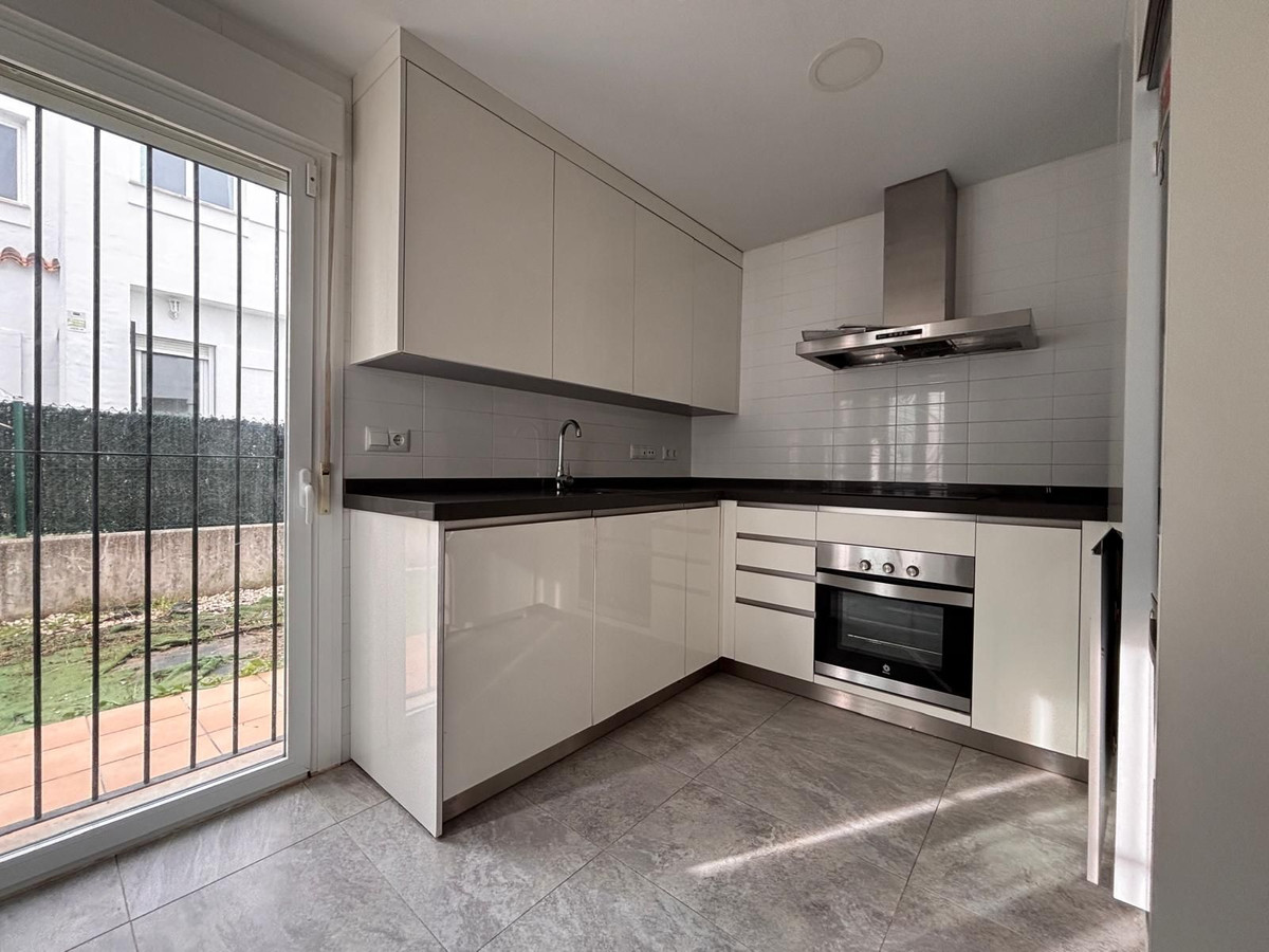 Te koop Herenhuis Costa Del Sol Nueva Andalucía € 595.000,-