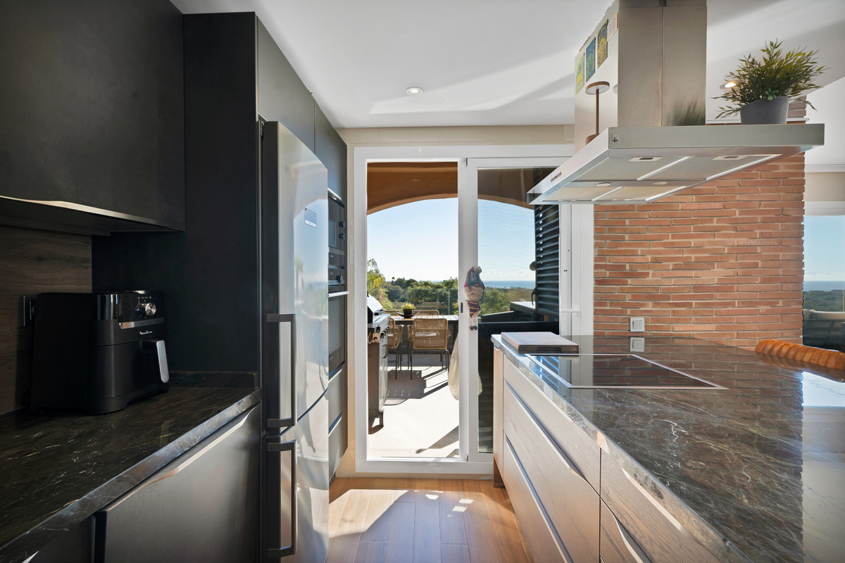 Te koop Middle Floor Apartment Costa Del Sol Marbella € 489.700,-