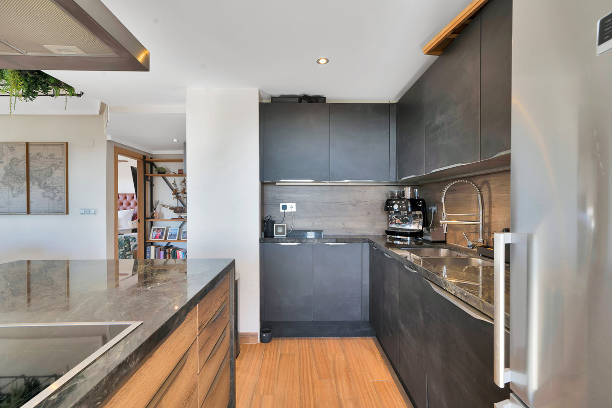 Te koop Middle Floor Apartment Costa Del Sol Marbella € 489.700,-