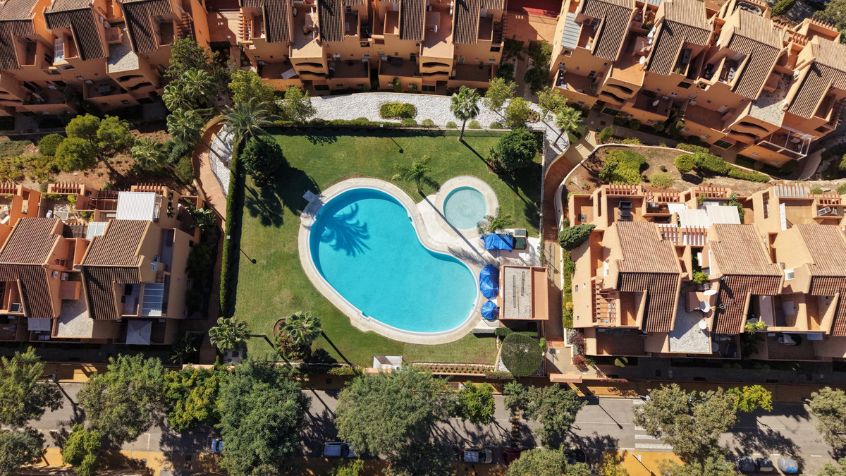 Te koop Middle Floor Apartment Costa Del Sol Marbella € 489.700,-