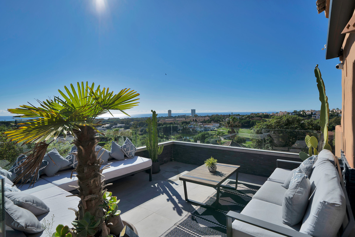 Te koop Middle Floor Apartment Costa Del Sol Marbella € 489.700,-