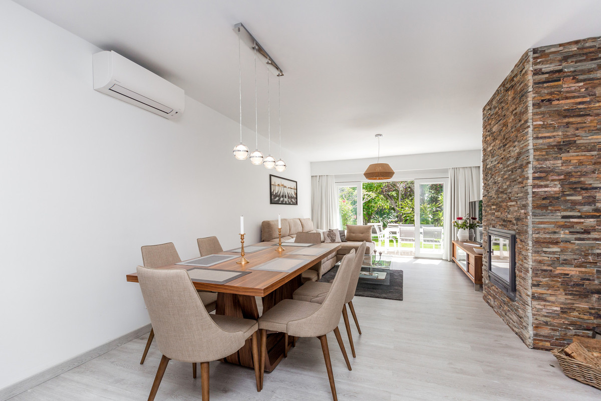 Te koop Herenhuis Costa Del Sol Nueva Andalucía € 745.000,-