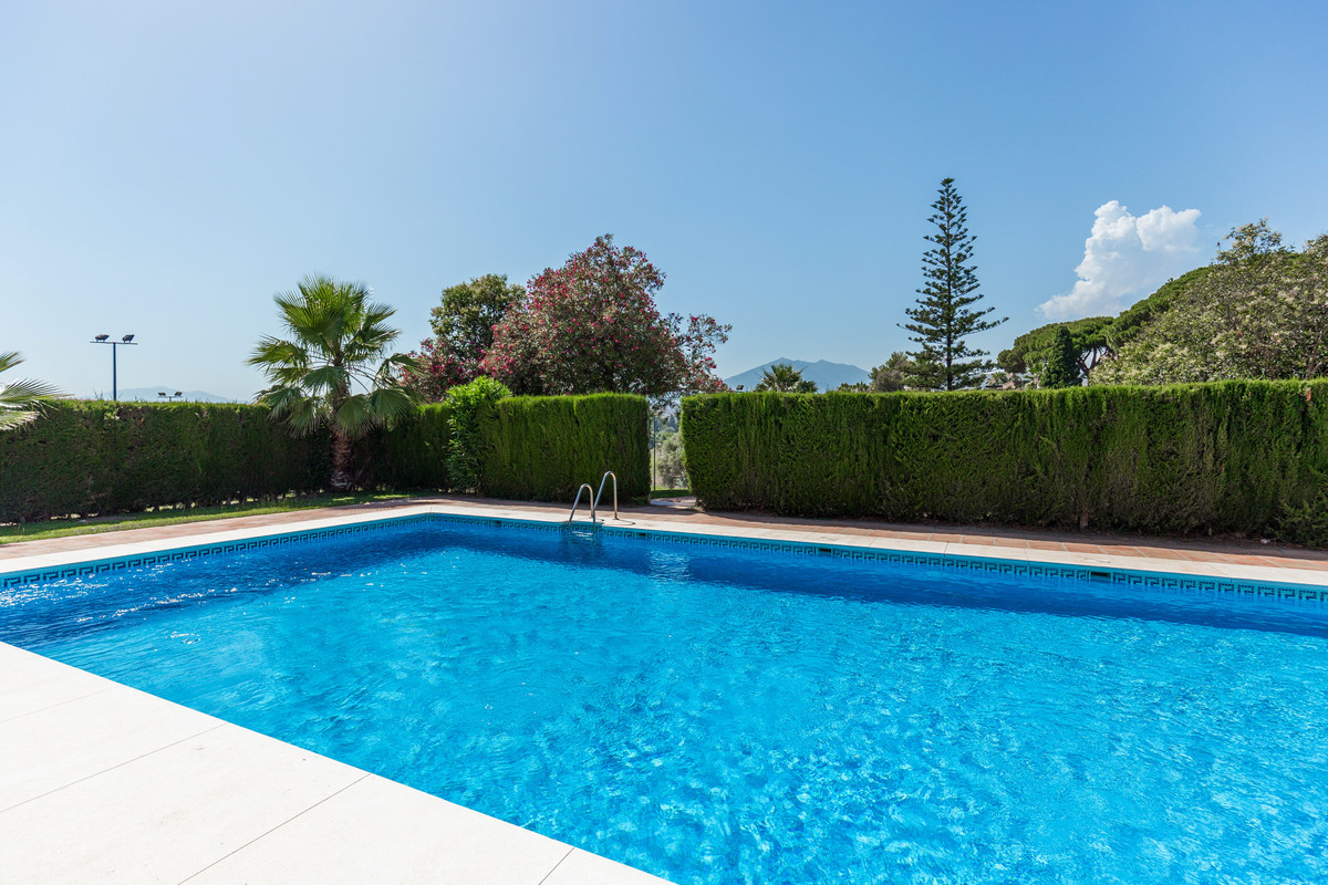 Te koop Herenhuis Costa Del Sol Nueva Andalucía € 745.000,-