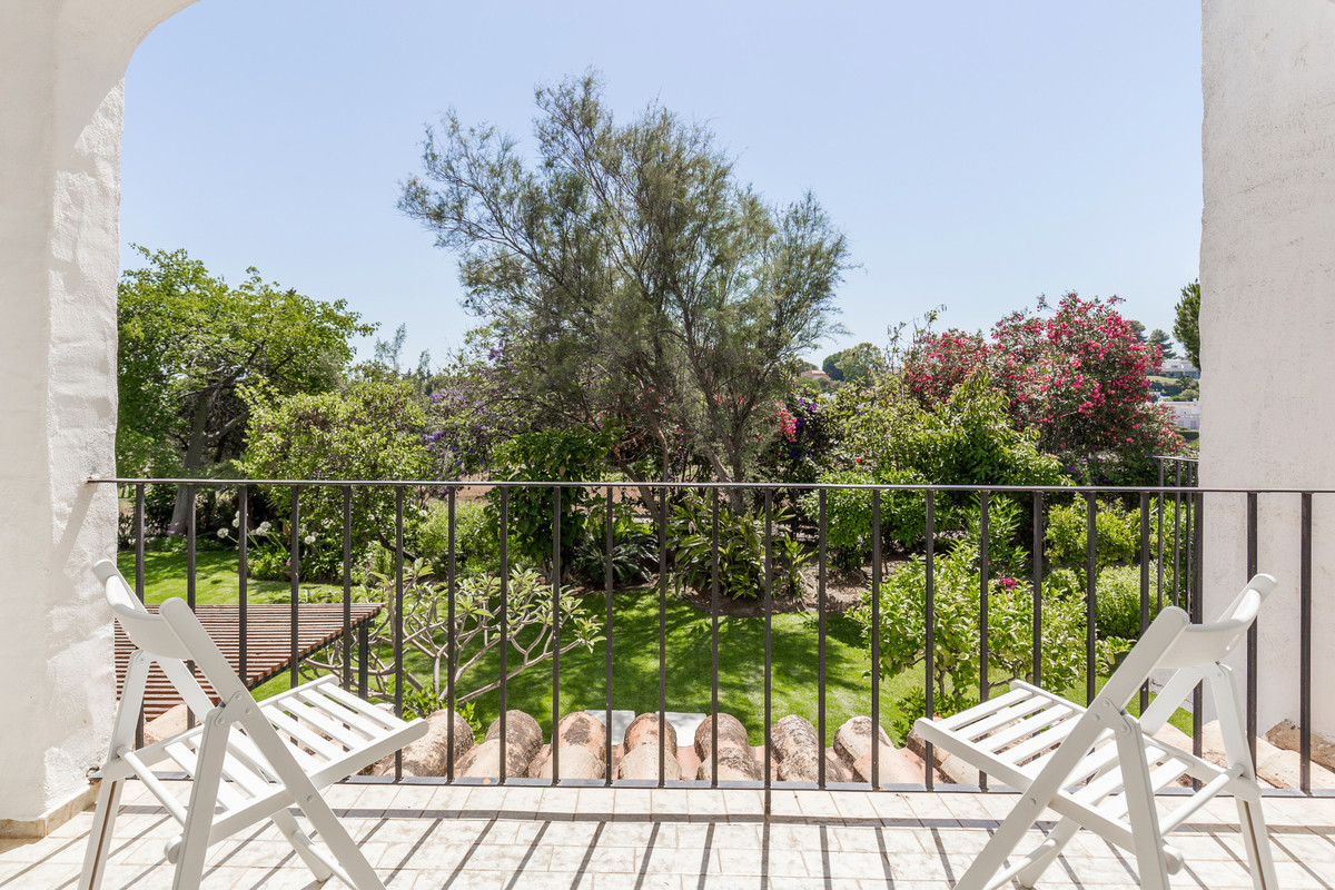 Te koop Herenhuis Costa Del Sol Nueva Andalucía € 745.000,-