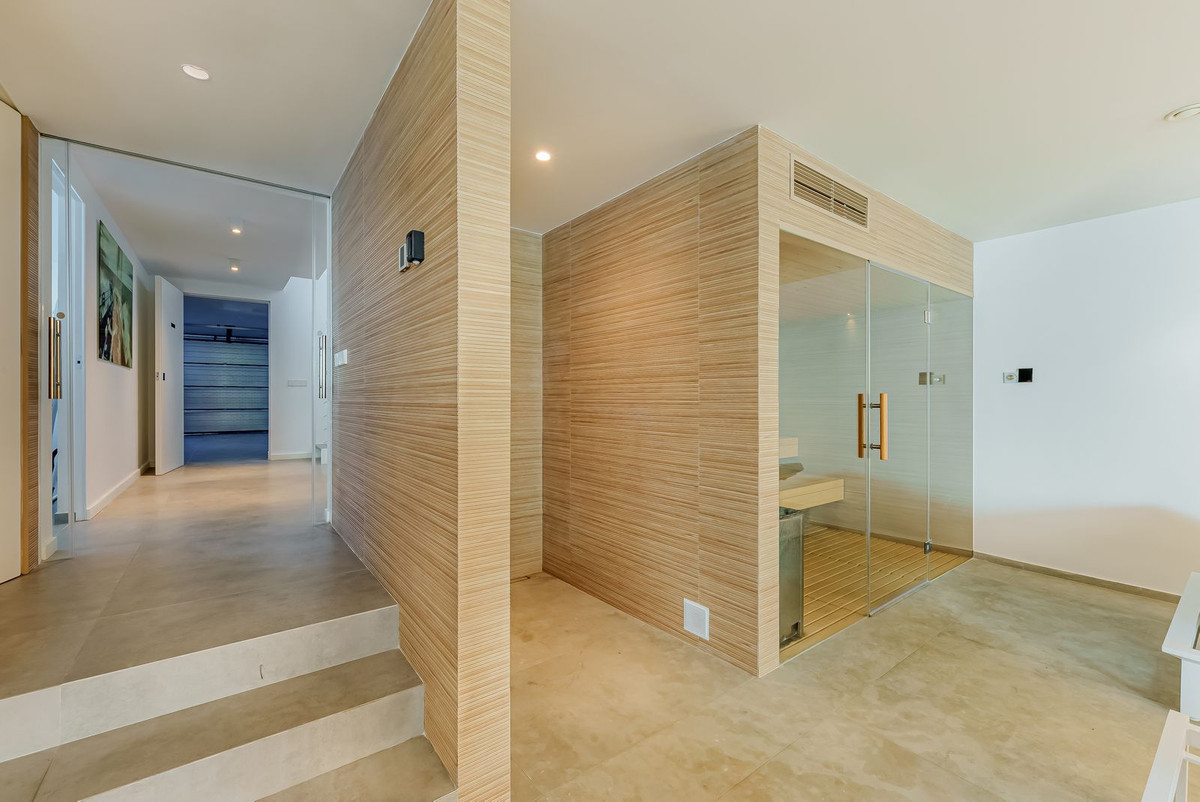 Te koop Vrijstaande Villa Costa Del Sol New Golden Mile € 6.200.000,-