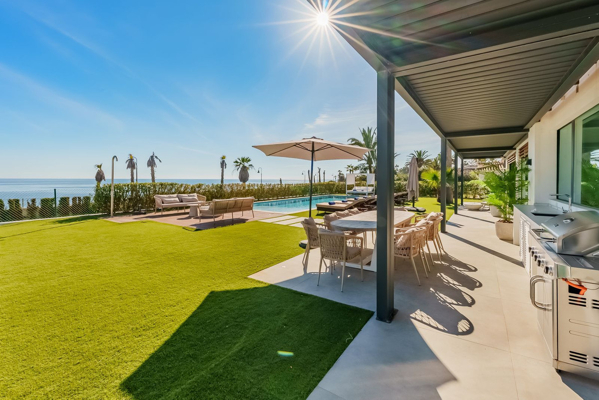 Te koop Vrijstaande Villa Costa Del Sol New Golden Mile € 6.200.000,-