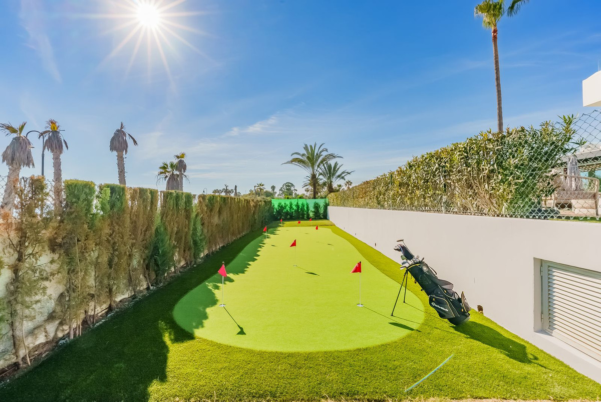 Te koop Vrijstaande Villa Costa Del Sol New Golden Mile € 6.200.000,-