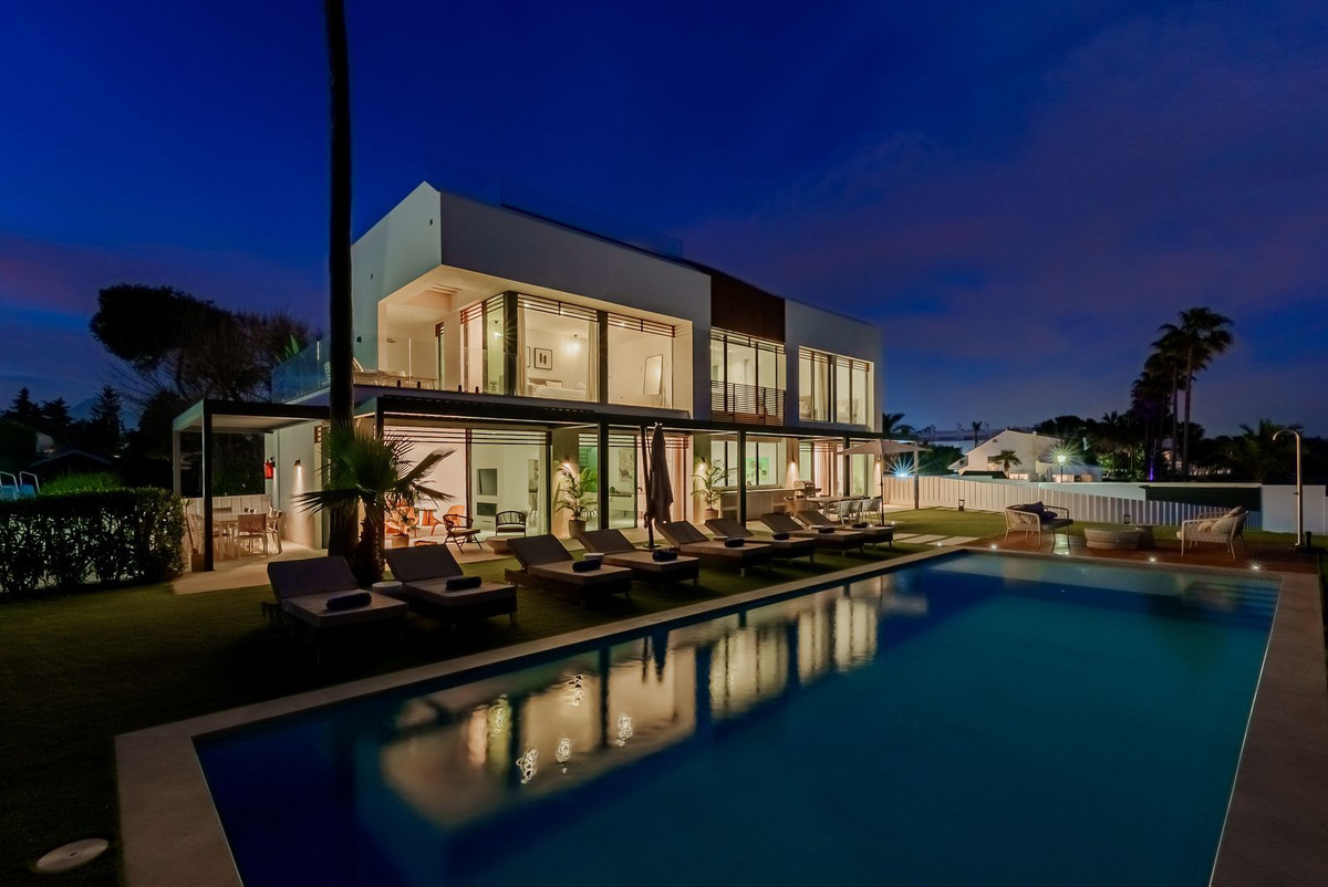 Te koop Vrijstaande Villa Costa Del Sol New Golden Mile € 6.200.000,-