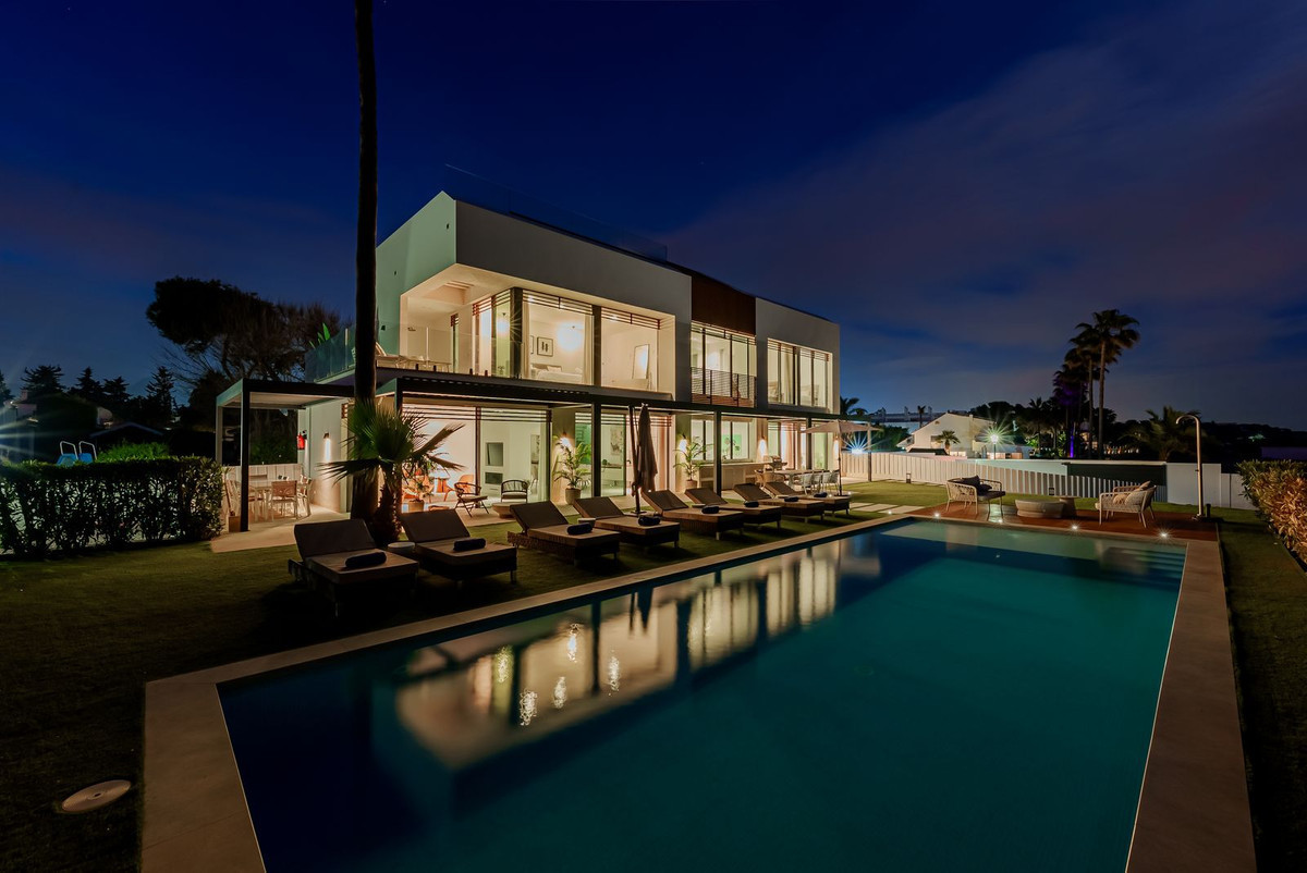 Te koop Vrijstaande Villa Costa Del Sol New Golden Mile € 6.200.000,-