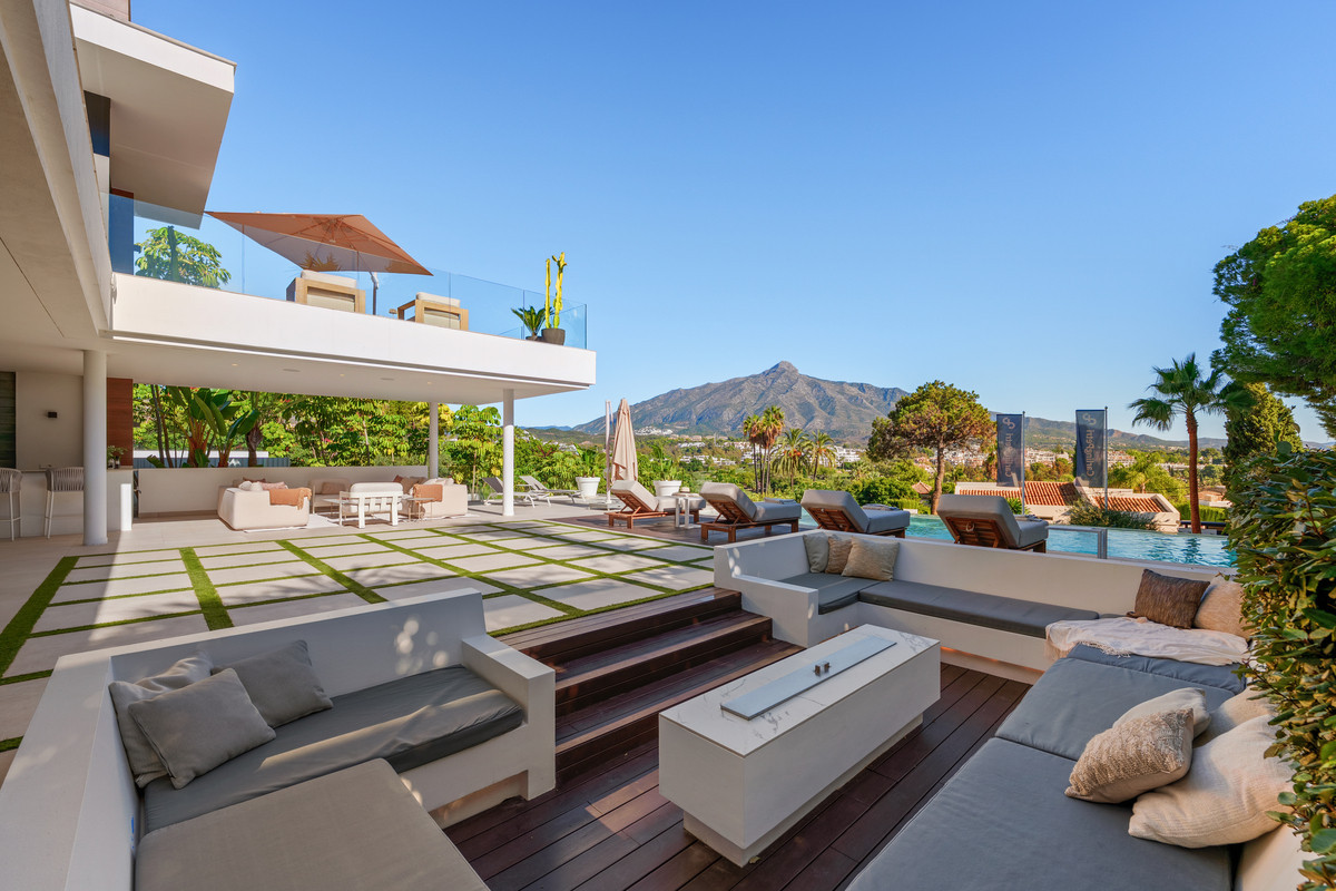 Te koop Vrijstaande Villa Costa Del Sol Nueva Andalucía € 4.990.000,-