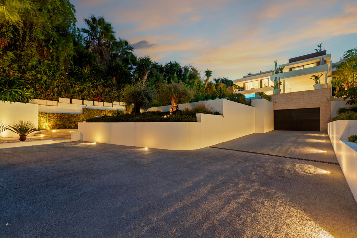 Te koop Vrijstaande Villa Costa Del Sol Nueva Andalucía € 4.990.000,-