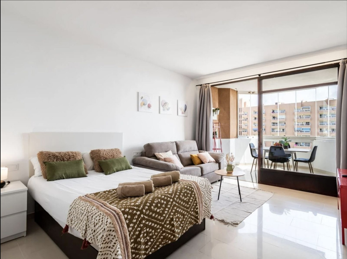 Te koop Middle Floor Studio Costa Del Sol Fuengirola € 249.000,-