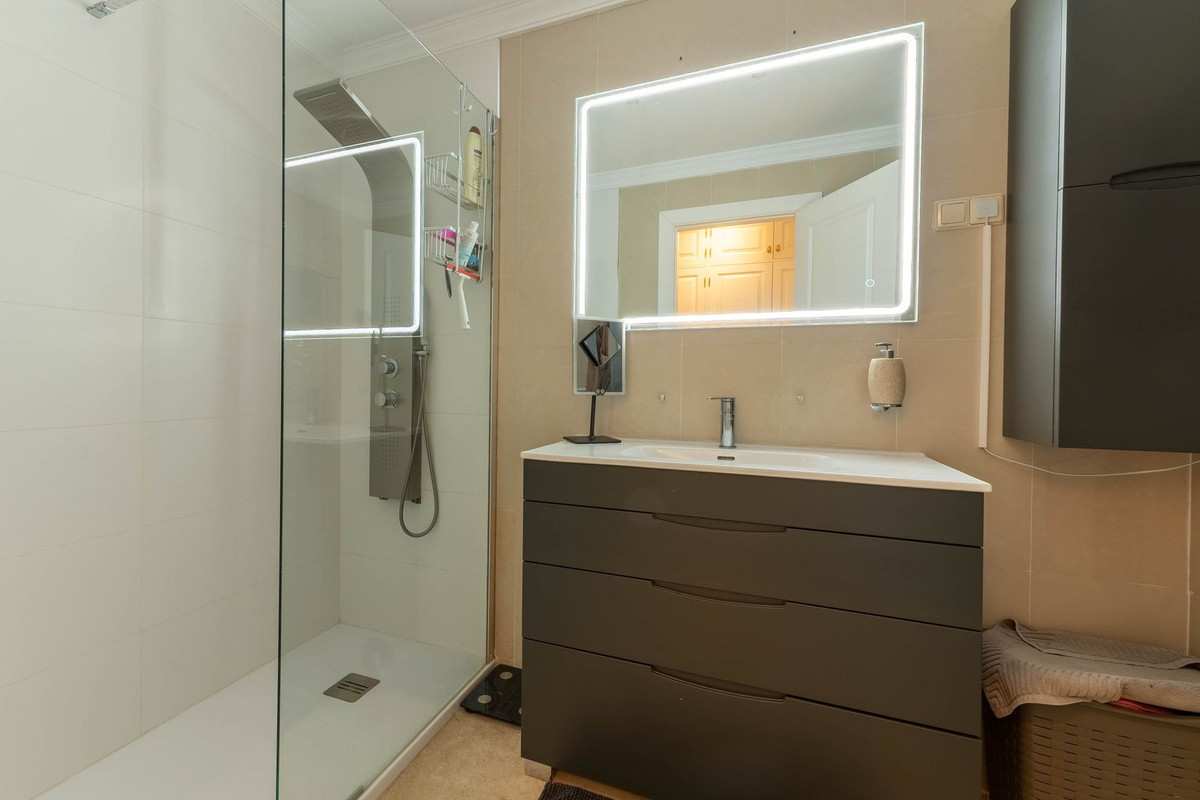 Te koop Gelijkvloers appartement Costa Del Sol La Cala Hills € 345.000,-